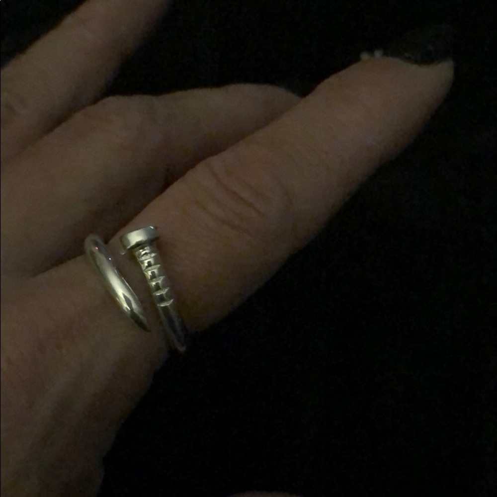 Heavy silver nail ring. - Picture 4 of 4